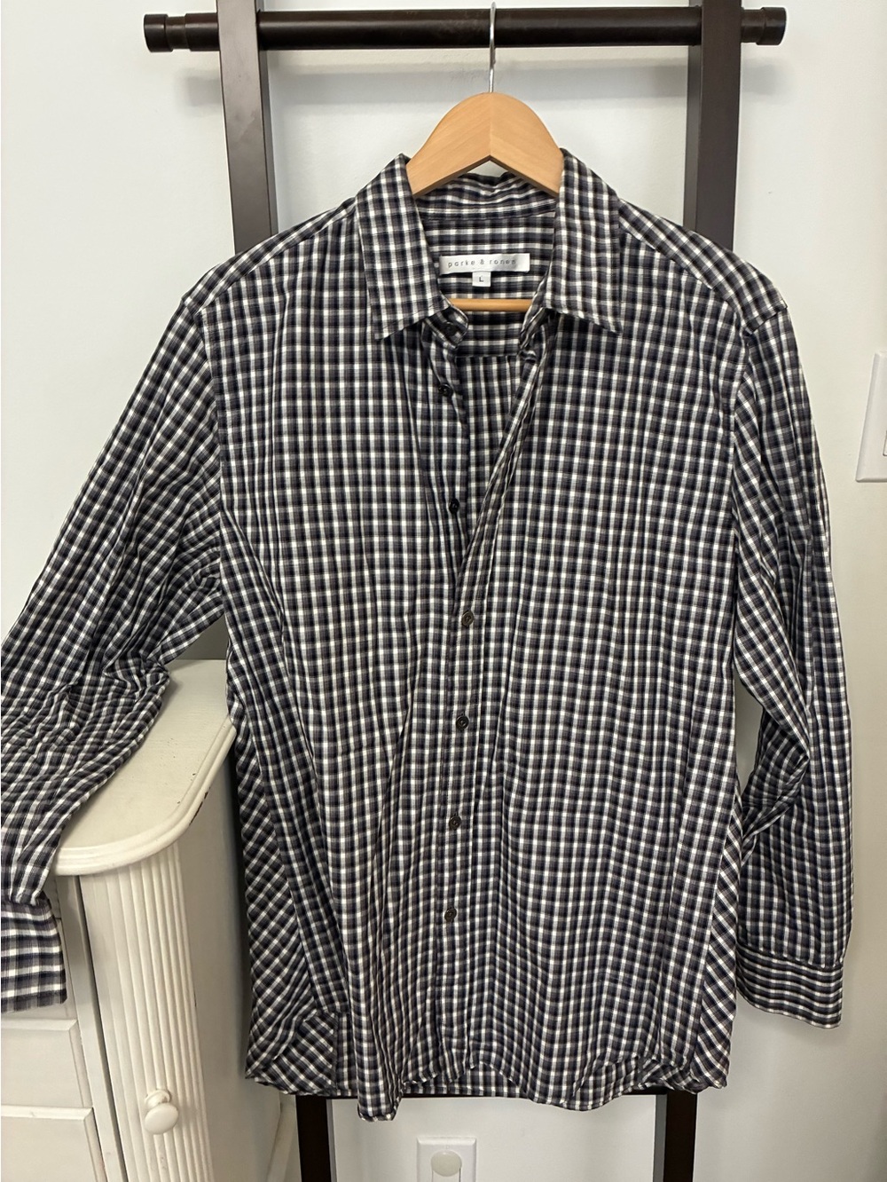 Parker & Ronan Plaid Long-Sleeve Button-Up Shirt in Black and White size L